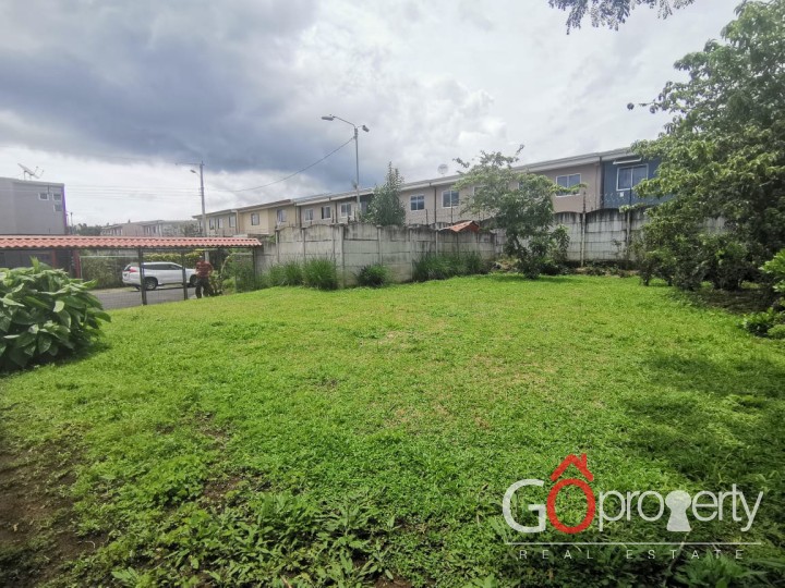 Venta de lote 100% plano en Tres Ríos, Cartago